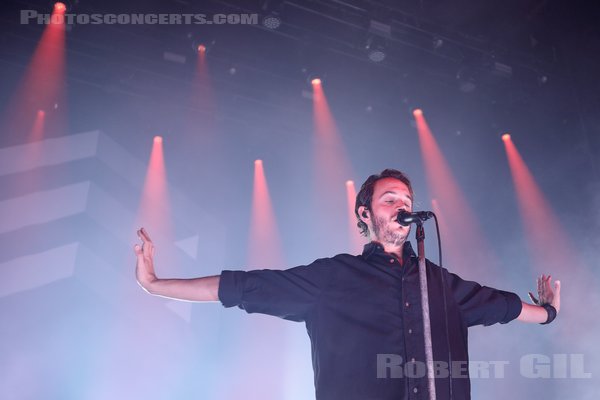 EDITORS - 2022-10-15 - PARIS - Olympia - Thomas Michael Henry Smith